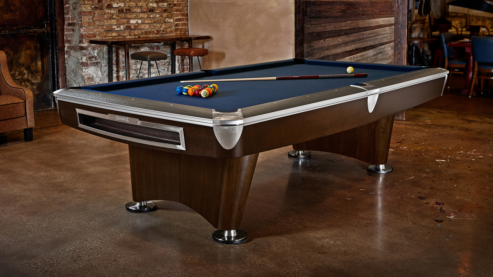 Billiards-goldcrown-lifestyle