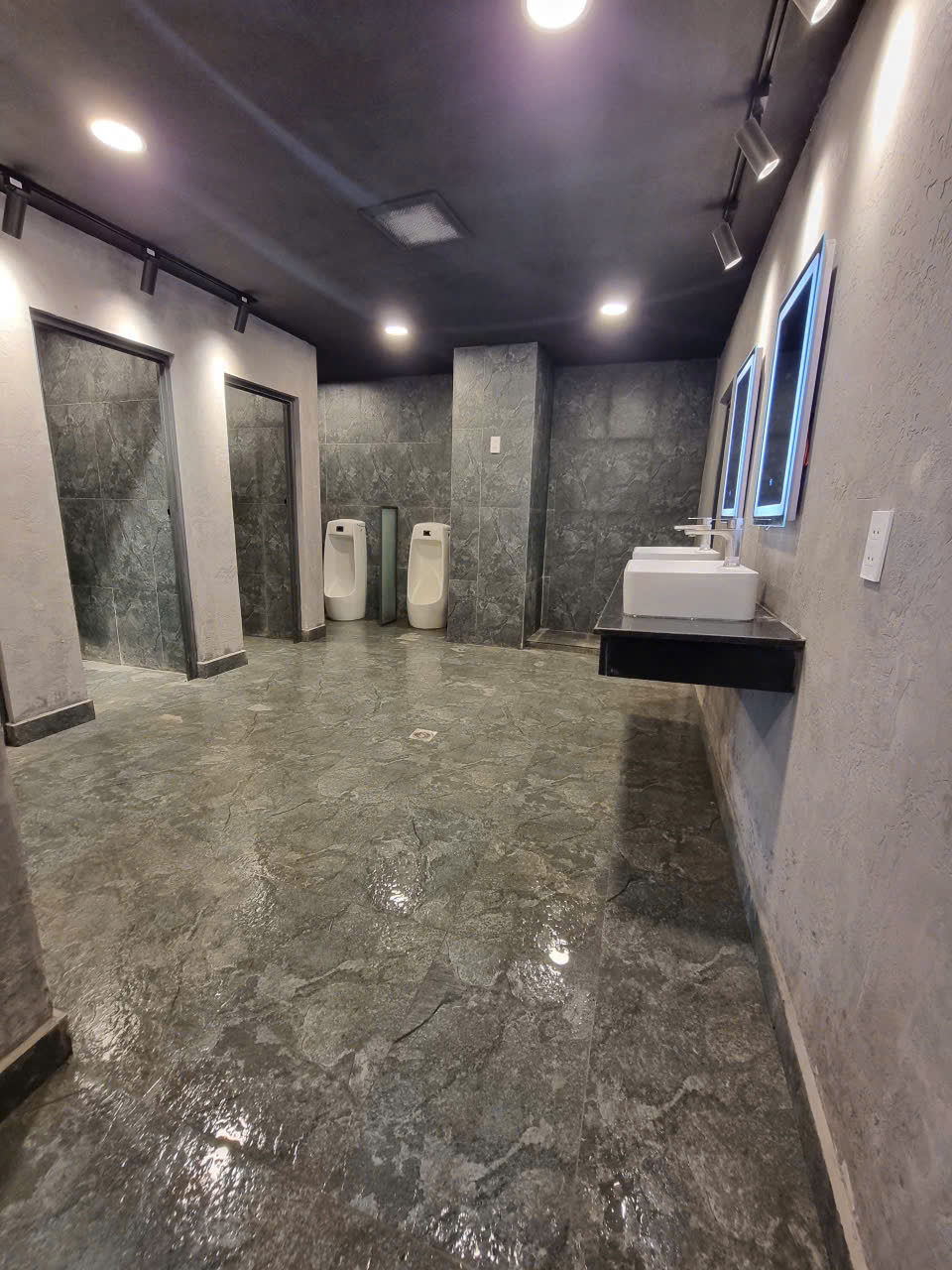 Wc SÂn Pickeball CỘng HÒa Garden -15