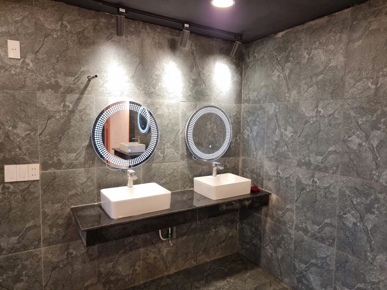 Wc SÂn Pickeball CỘng HÒa Garden -3