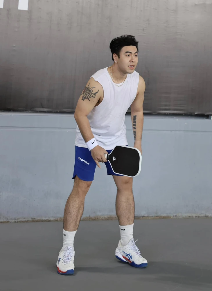 Akira Phan đam Mê Pickleball.