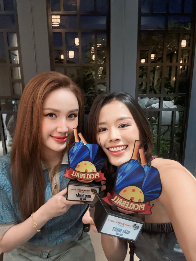 Bảo Thy Là Nghệ Sĩ Mới Nhập Môn Mới 1 Tháng Nhưng Cũng đã Kịp Bỏ Túi Chức Vô địch Pickleball Family Q7