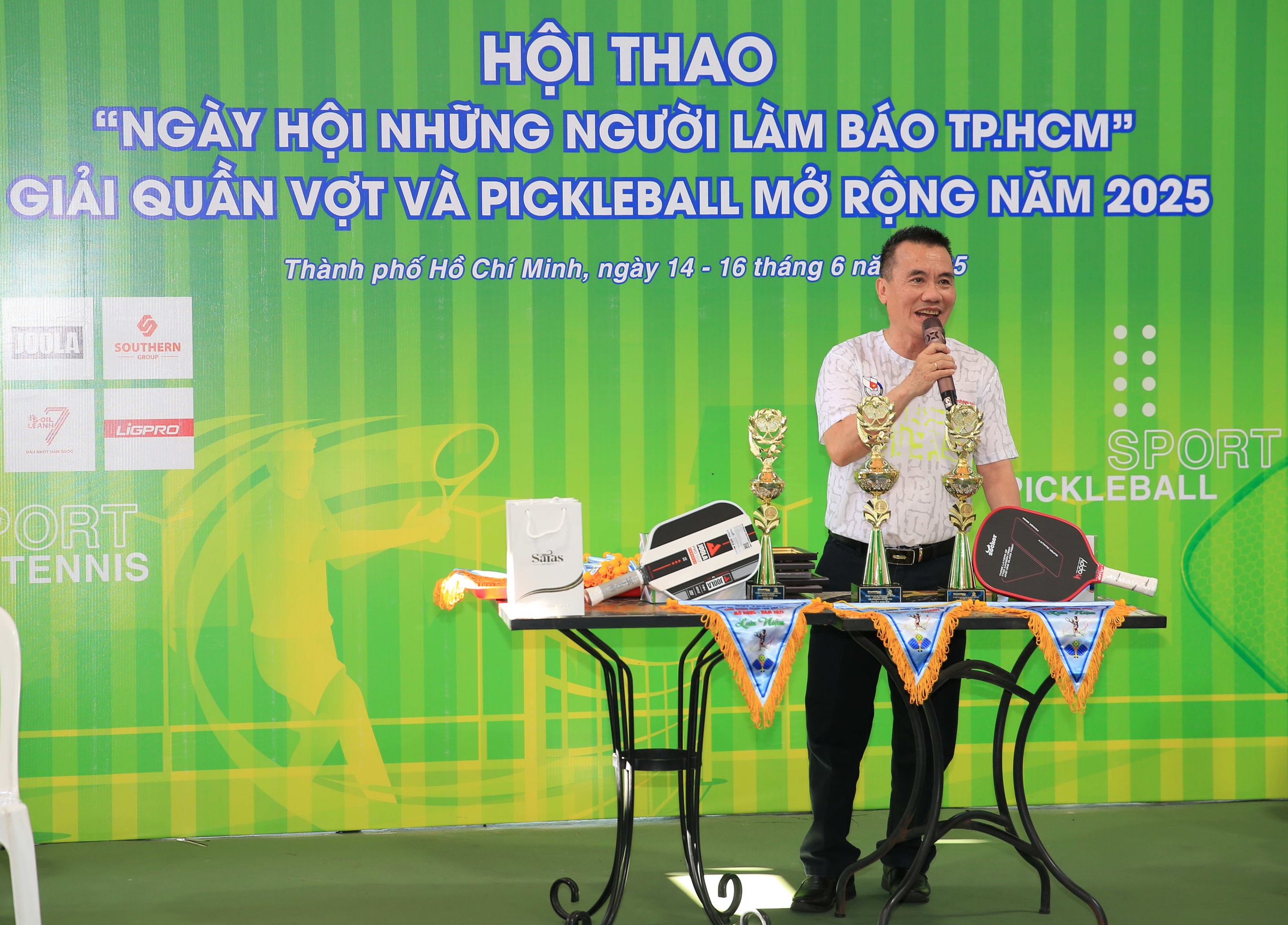 Nhà Báo Dương Vũ Thông - Phó Chủ Tịch Thường Trực Hội Nhà Báo Tp.hcm Vui Mừng Khi Giải Pickleball Lần đầu Tiên Tổ Chức