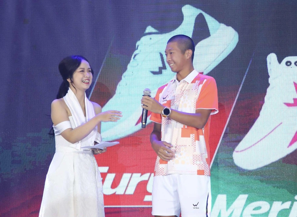 Quang Dương Trong Buổi Ra Mắt Sản Phẩm Tại Hà Nội