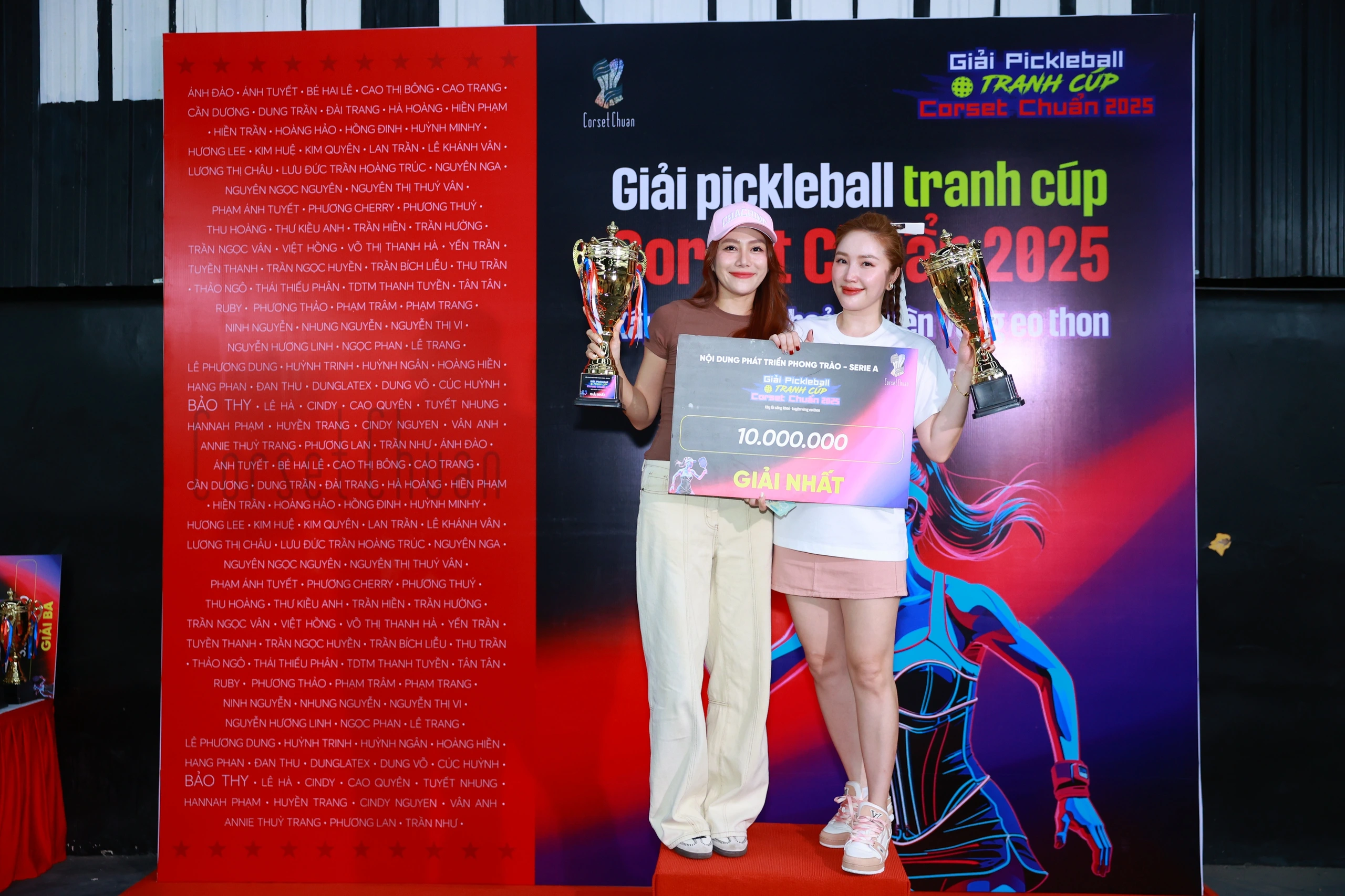 Trước Khi Giành Chiến Thắng Tại Giải đấu Này, Bảo Thy Từng đoạt Một Cúp Vô địch Khác Tại Giải Do Hội Bạn Doanh Nhân Của Vợ Chồng Cô Tổ Chức
