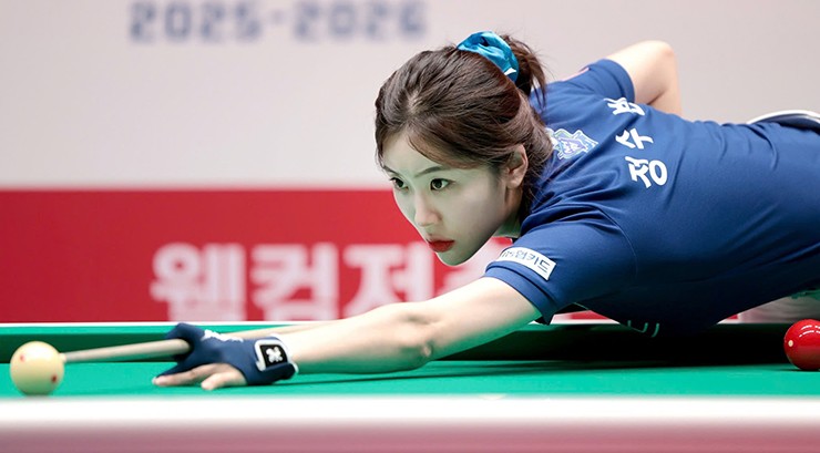 Bên Cạnh Tài Năng, Jeong Su Bin Còn Có Lượng Fan Lớn Khi Sở Hữu Gương Mặt Xinh đẹp, Vóc Dáng Chuẩn Mực Và Quyến Rũ.
