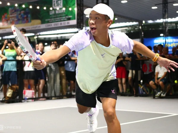 Quang Dương Trong Một Sự Kiện Giao Lưu Pickleball Với Người Hâm Mộ Việt Nam Tại Tp Hcm, Ngày 23:7.