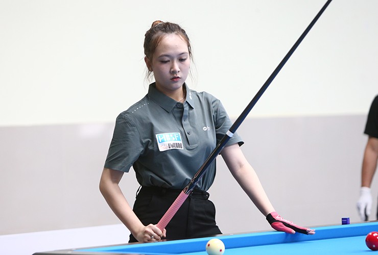 Trúc Quyên Chỉ Mới Tập Luyện Carom 3 Băng Chuyên Nghiệp được Vài Tháng