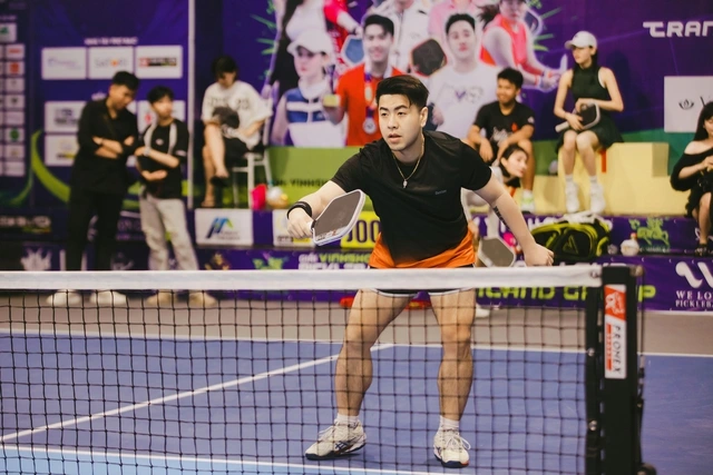 Ca Sĩ Akira Phan đăng Ký Tranh Tài đến 4 Nội Dung Ở Giải Vinhshop Pickleball Mở Rộng 2025