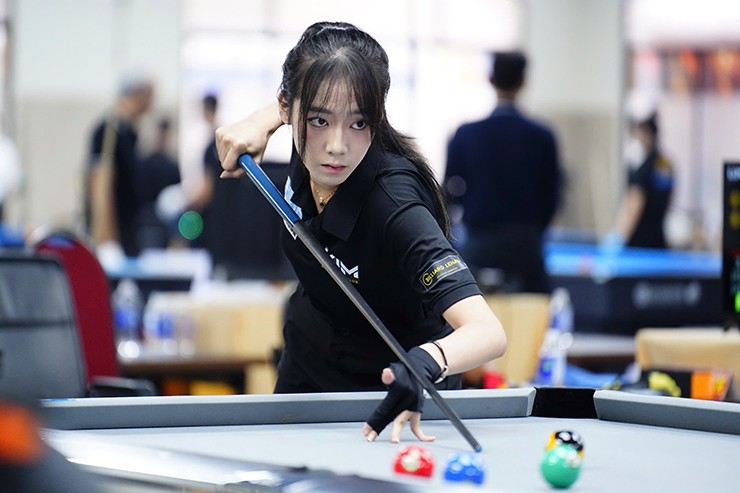 Bảo Ngọc Tường Vân