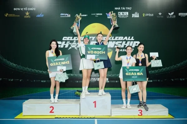 Cặp VĐv Lê Hà - Trịnh Thu Phương Vô địch Nội Dung đôi Nữ