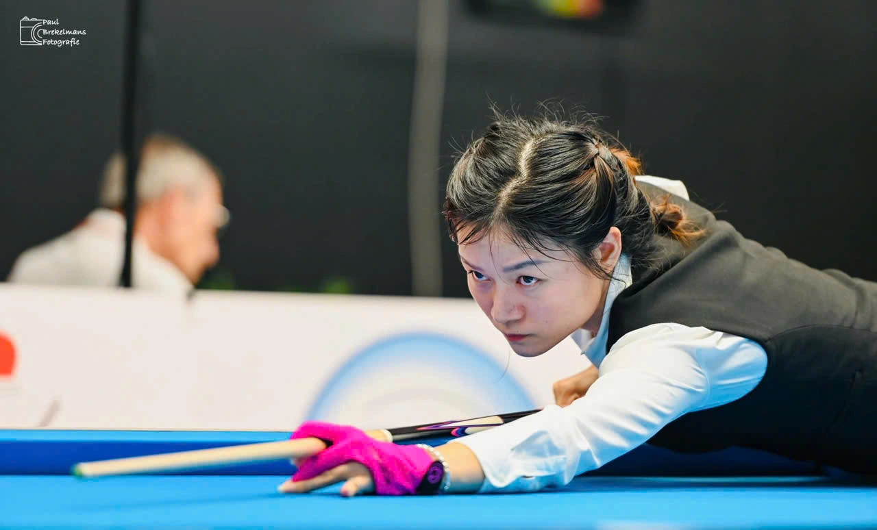 Liên Quỳnh Khởi đầu Chật Vật Khi Không Có Nền Tảng