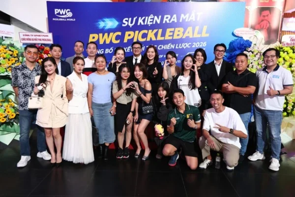 Tập Thể Ê Kip Pwc Pickleball Chúc Mừng Buổi Ra Mắt Thành Công Tốt đẹp