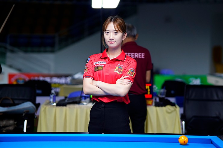 Nữ Cơ Thủ Xinh đẹp Choi Bome