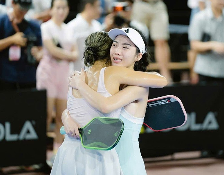 Á hậu Huyền My rướm máu vì chơi pickleball, hot girl Diệp Anh ẵm giải hoa khôi 3 Diệp Anh Giành Chức Vô địch Lẫn Danh Hiệu Hoa Khôi 1