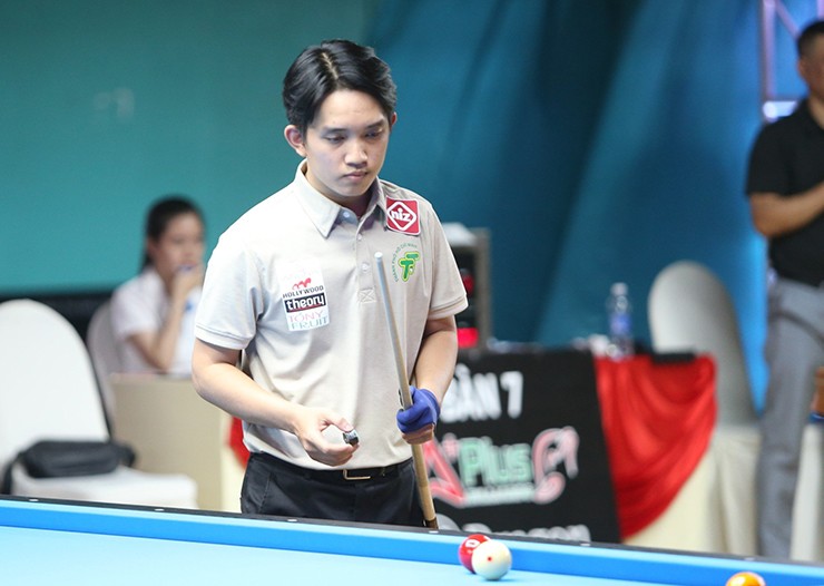 Chiêm Hồng Thái Bị Hoàng Thiện Loại Sớm Ở Giải Quốc Gia