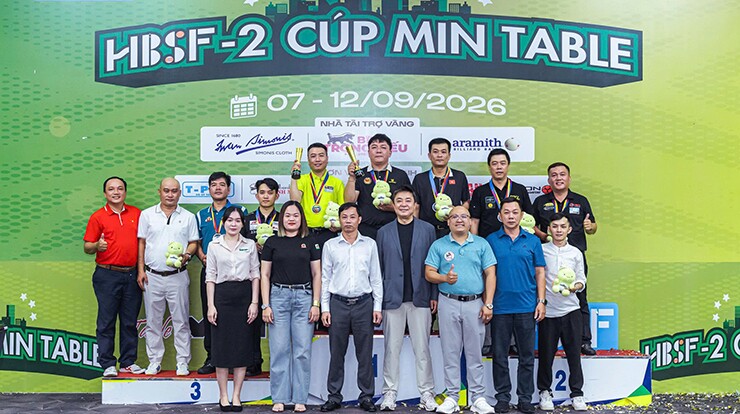 Các Cơ Thủ Xuất Sắc Nhất Giải Chụp Ảnh Cùng Ban Tổ Chức Và Các Nhà Tài Trợ